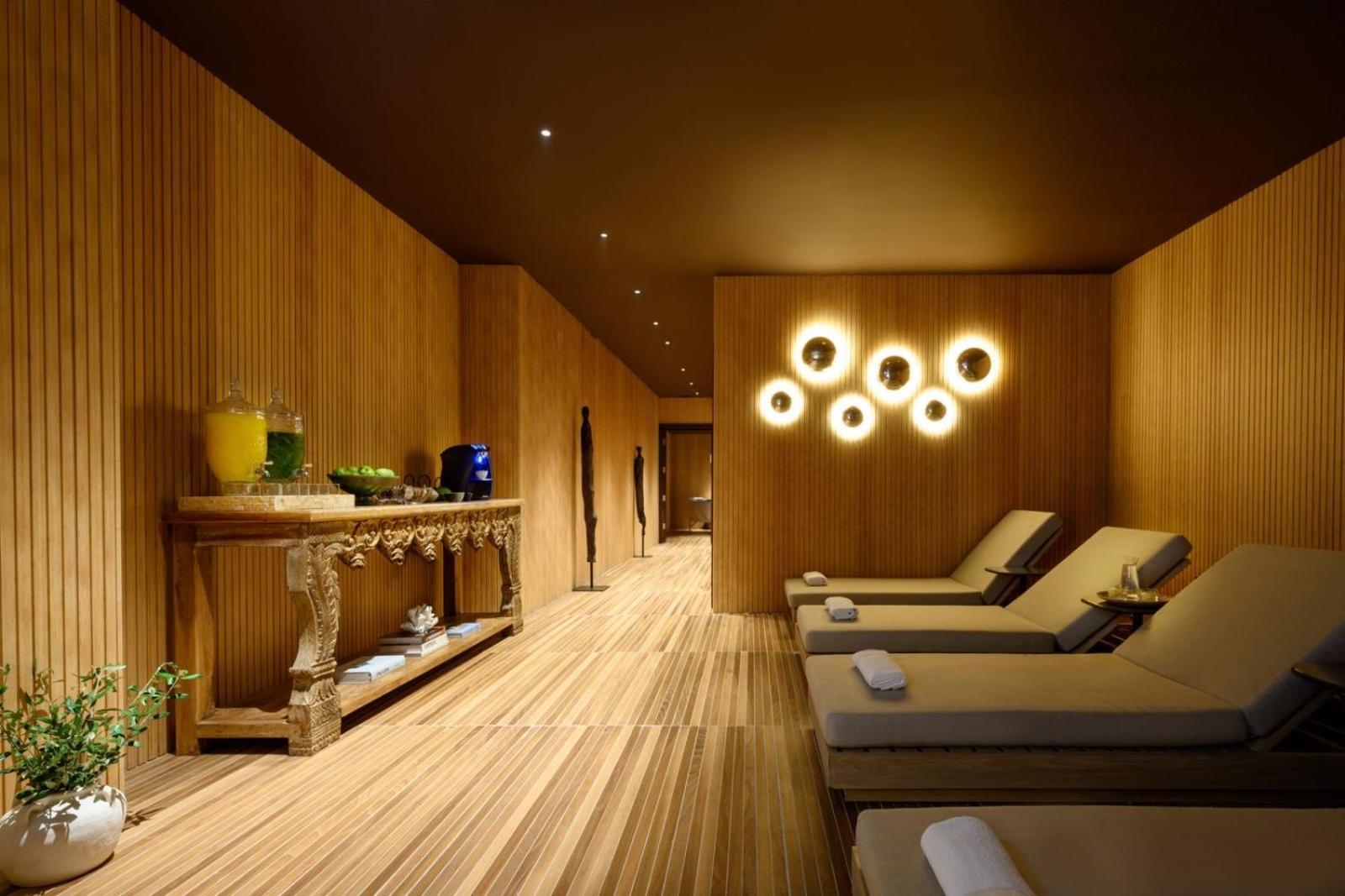Suite On The Beach Haifa Exterior photo
